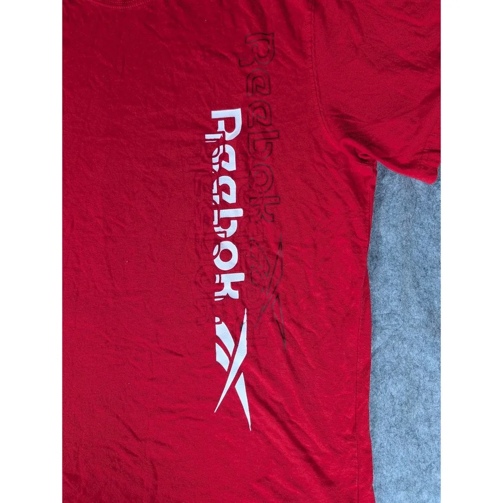 Reebok Mens XL Red Graphic T-Shirt Short Sleeve Vertical Logo‎ Crew Neck Tee